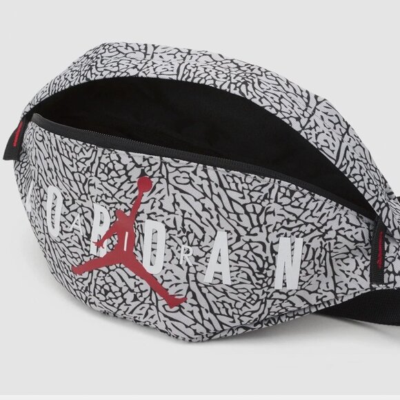 Jordan Air Jordan Crossbody Belt Bag NWT Unisex - Picture 2 of 16